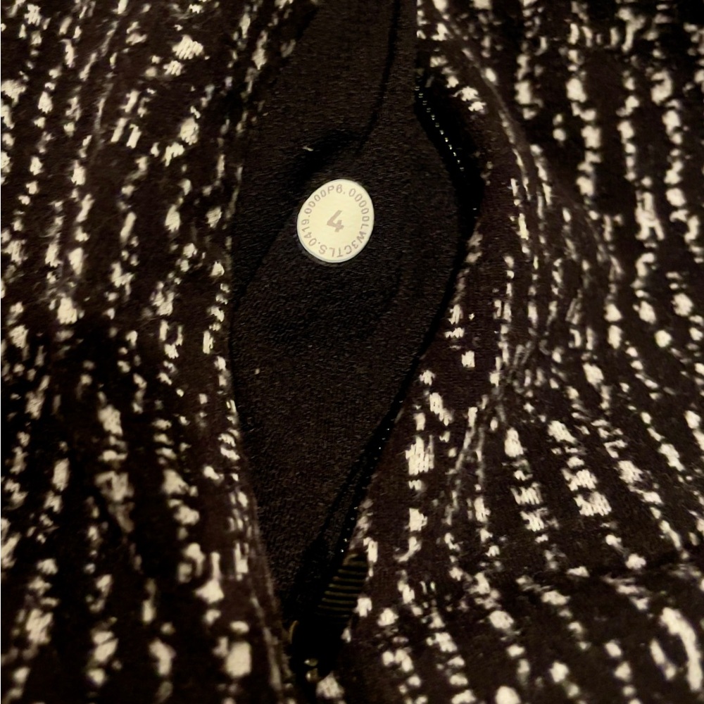 Lululemon Runderful Long Sleeve - Picture 4 of 5